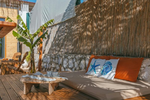 Smart Strategies for Budget-Friendly Dining in the Lake District: Tips for Savvy Travelers